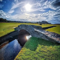 Claroscuro Gastropub Exterior