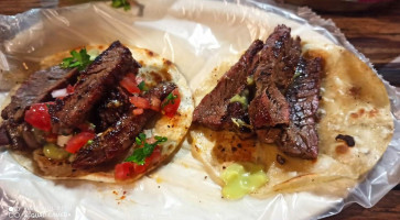 La Casa De Pedro,taqueria Comida