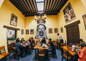 Spaghetteria La Piccola Italia Dentro