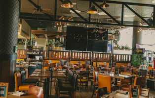 La Vicenta Tezontle inside