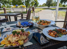 Emplumado Mx outside