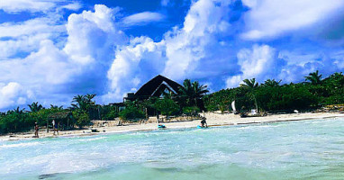 Hayhu Beach Club Extérieur