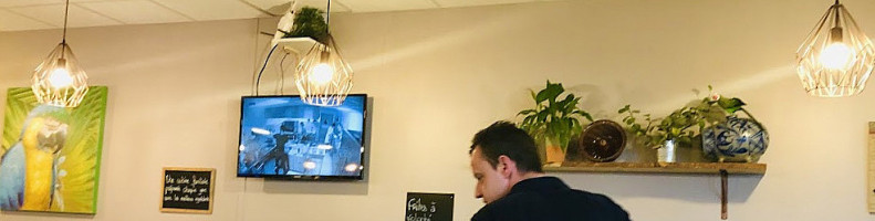 Cenaduria "los Novios Dentro