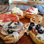 La Cabaña Pizzas Y Alitas Nourriture