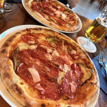 Pozolería La Chilapeña Comida