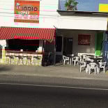 Taqueria El Indio López Exterior