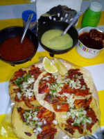 Ake Trompos Taqueria food