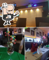 Luna Cafe Restaurante Bar Soacha inside