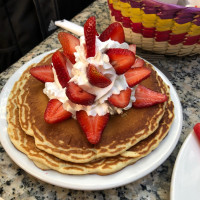Memo's Pancake House food