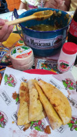 Taqueria y Carniceria La Mexicana food