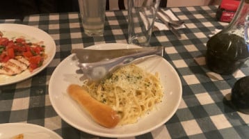 Italianni's Culiacán food