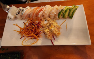 Hanakos Sushi food