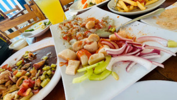 Mariscos Beto food