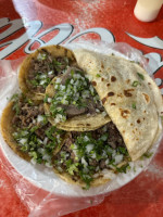El Pelon Tacos food