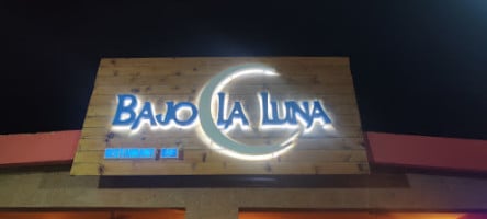 Bajo La Luna Lounge food