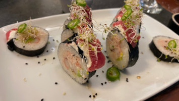 Sushi Senju food