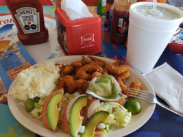 Mariscos El Atoron food