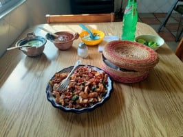 Tacos El Amiguito food