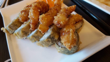 Henka Sushi food