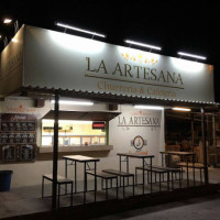 La Artesana Churrería Cafetería outside