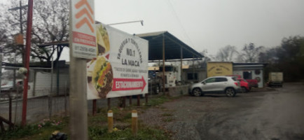 Tacos La Maca Allende outside