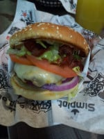 Rockstar Burger Mateos food