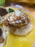 Tacos De La Benito food
