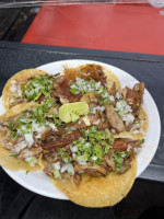 Rifados Taquería, México food