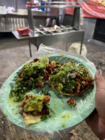 Tacos El Güero Taquiquesos food