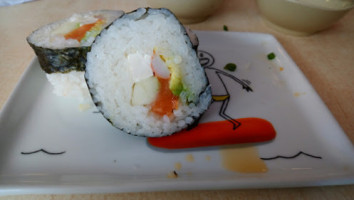 Sushi Naomi food