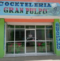 El Gran Pulpo Tacotalpa outside