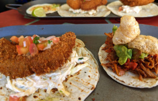 La Kantina De Los Tacos De Humo, México food