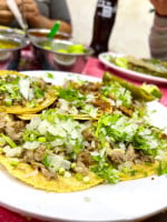 Tacos Los Güeros De Arandas food