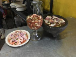 Mariscos El Sazón De Los López food