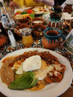 Los Chilaquiles food