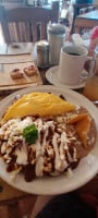 La Pichonera Desayunos, Comidas Y Cenaduria food