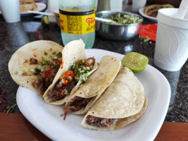 Tacos Don Gus food