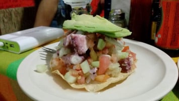 Mariscos Pichi food