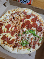 Eros Pizza food