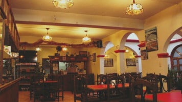 Carmelita Restaurant & Galeria food