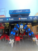 Guali Desayunería, Café Resto inside