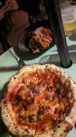 Mammut Pizzeria food