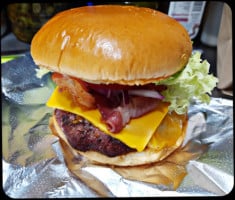 B-burger food