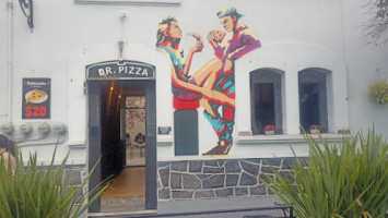 Doctor Pizza food