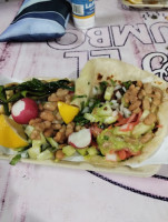 Tacos El Columbo food