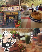 La Mora Posada food