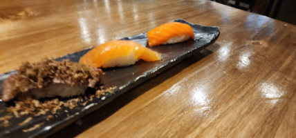 Poke Lounge Sushi food