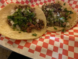 Tacos De Asada La Presumida food