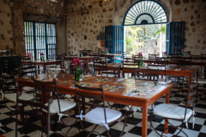 Hacienda Restaurante Selva Maya inside