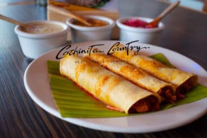 Cochinita Country food